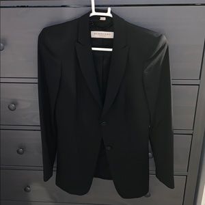 Women’s never worn Burberry suit jacket !